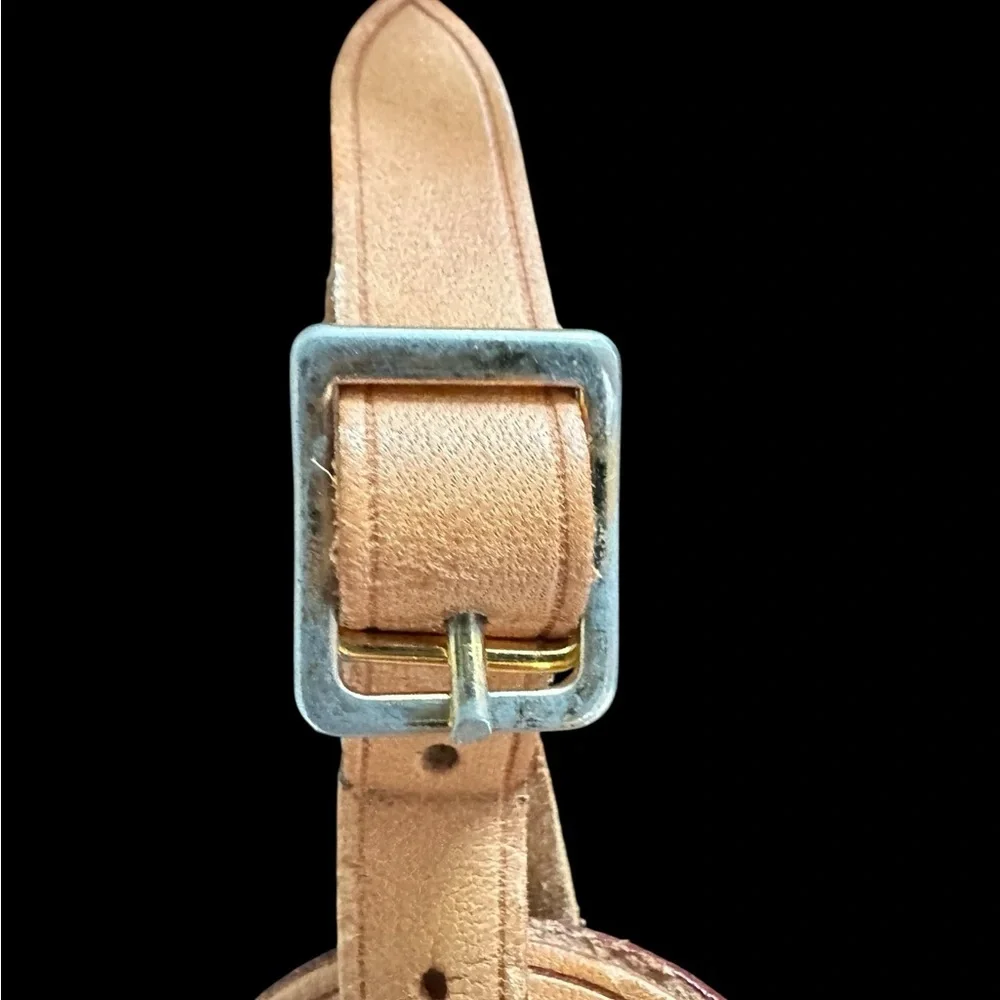 💙 Authentic Louis Vuitton Vachetta Luggage Tag and Poignet